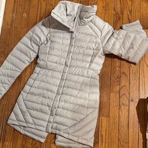 Marmot Women's Puffer Jacket - Light Gray